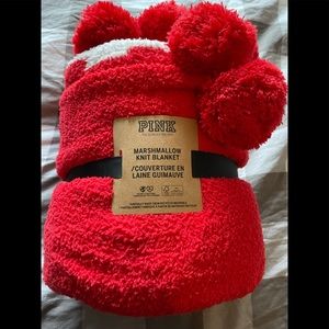 NWT PINK Marshmallow Blanket